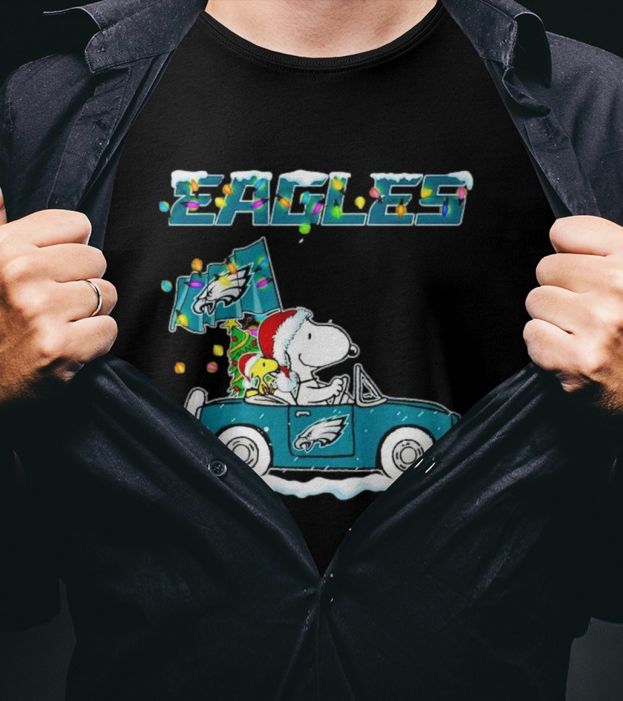 Eagles Snoopy Woodstock Christmas Driving Philadelphia Car T-Shirt