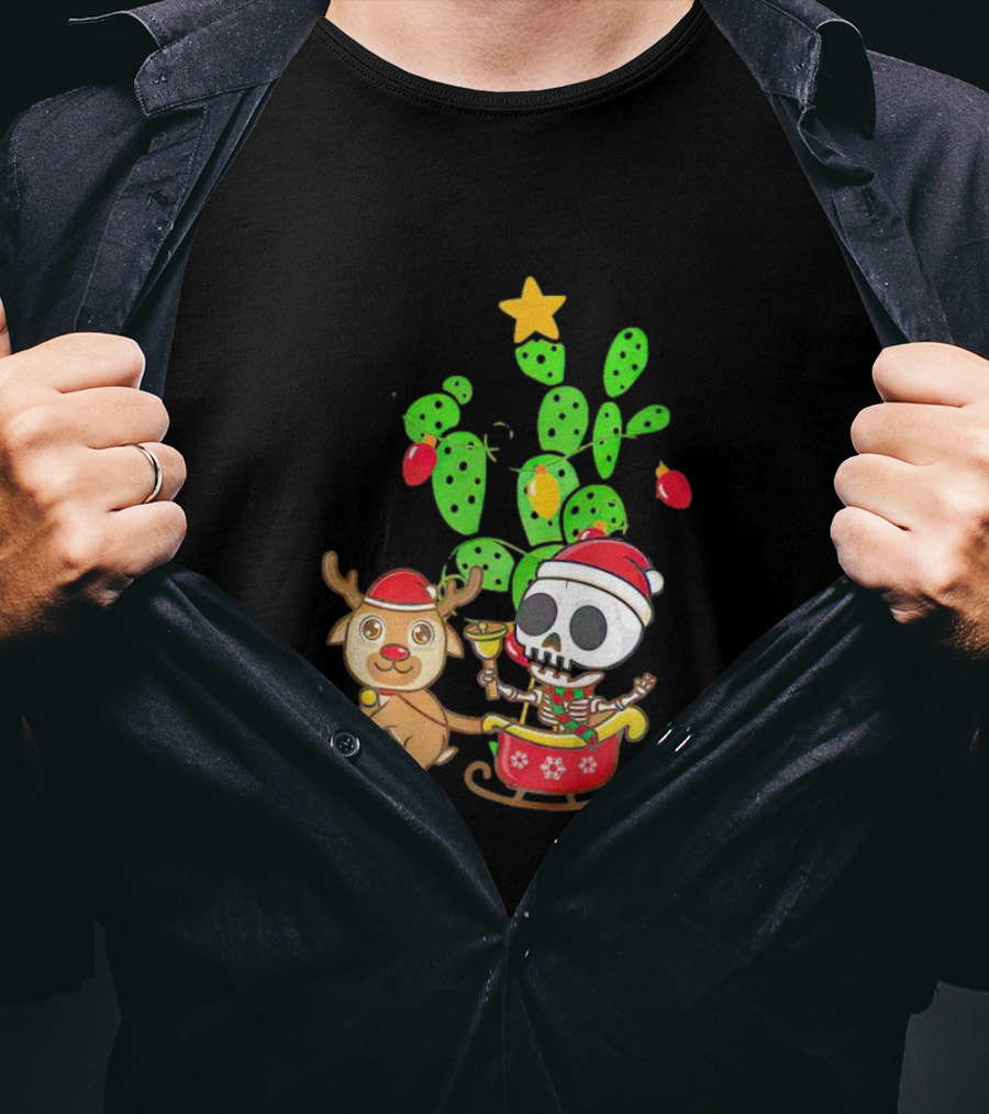 Nopalito Calacas Feliz Navidad Cactus Skeleton Reindeer Christmas T-Shirt