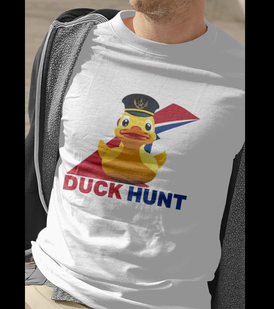 Cruising Duck Hunt Captain Rubber Duck Navy T-Shirt