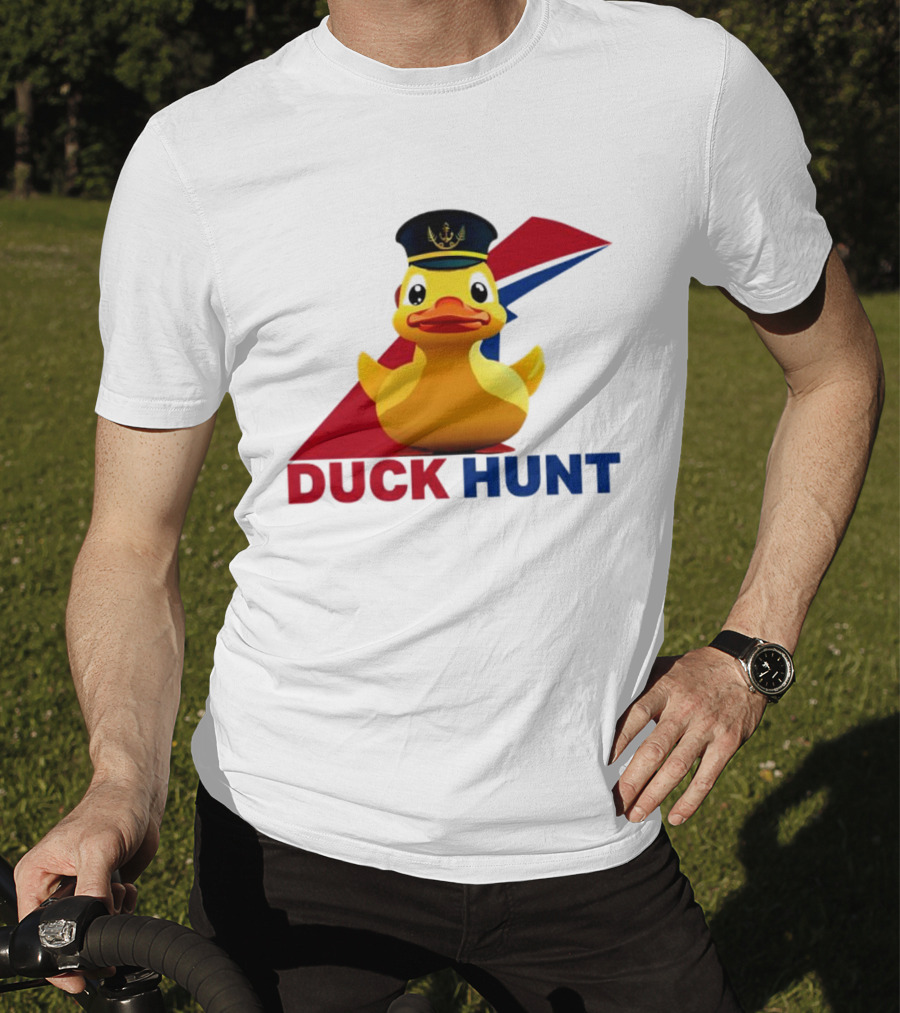 Cruising Duck Hunt Captain Rubber Duck Navy T-Shirt