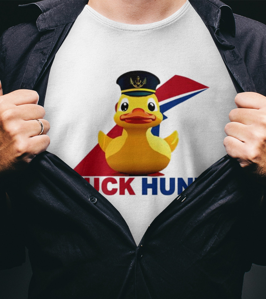 Cruising Duck Hunt Captain Rubber Duck Navy T-Shirt