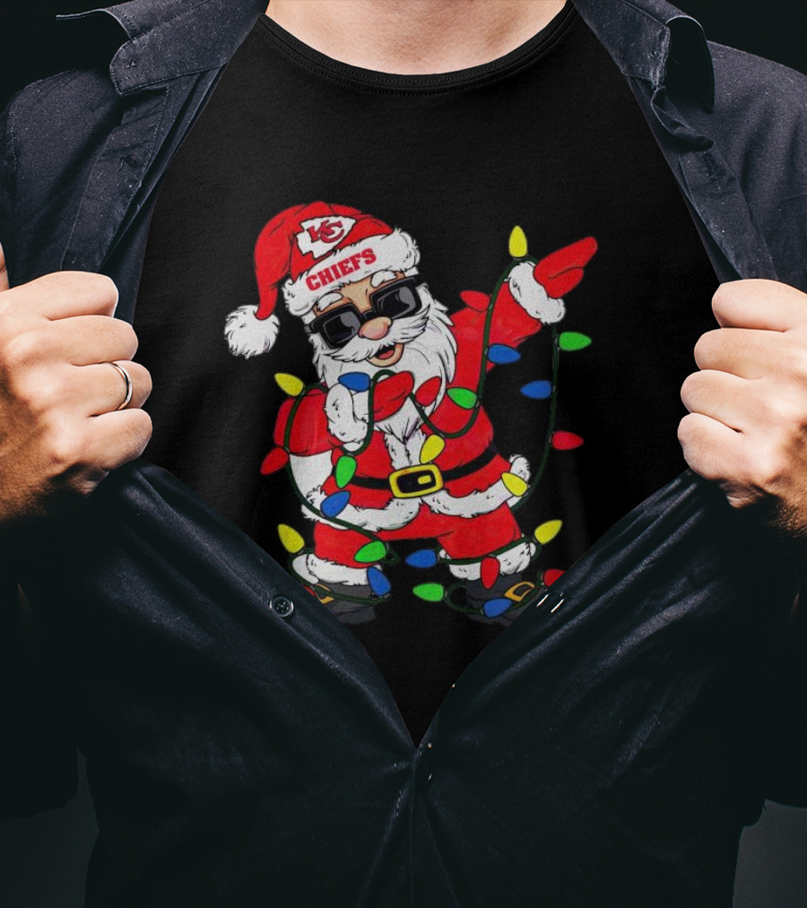 Santa Dabbing Kansas City Chiefs Christmas Lights T-Shirt