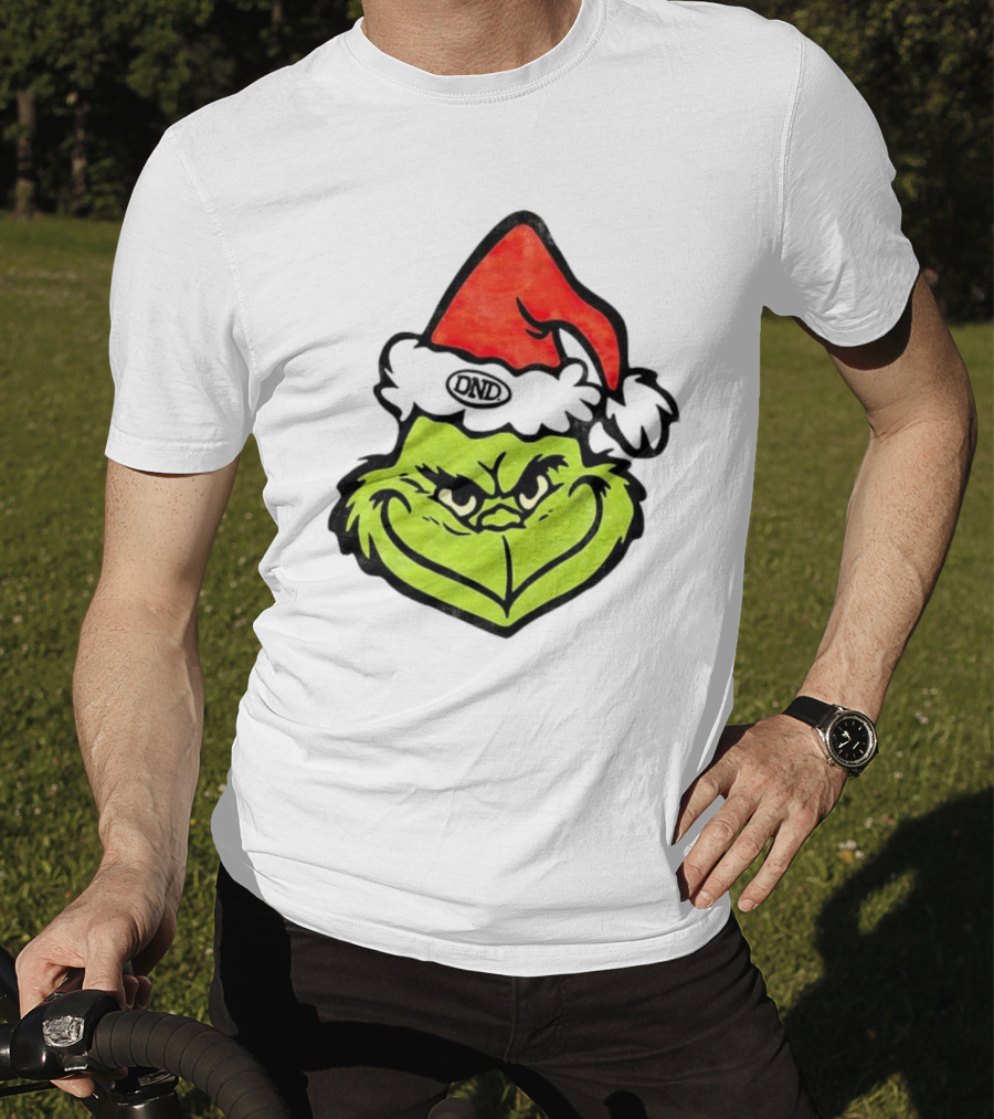 Grinch Christmas DND Santa Hat Image T-Shirt