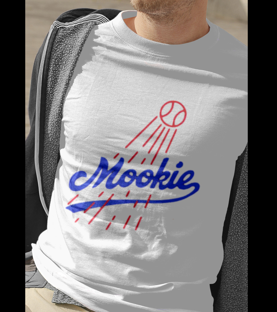 Mookie Signature Red Baseball Design Los Angeles Dodgers T-Shirt