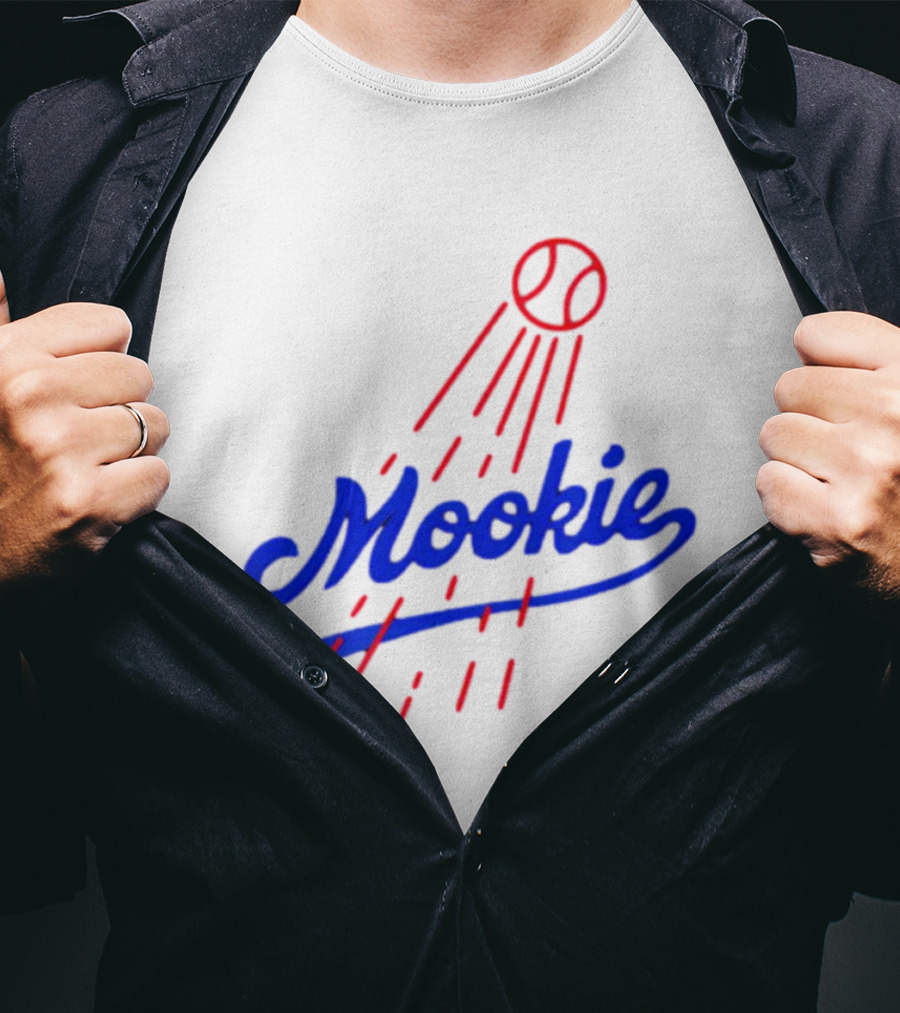 Mookie Signature Red Baseball Design Los Angeles Dodgers T-Shirt
