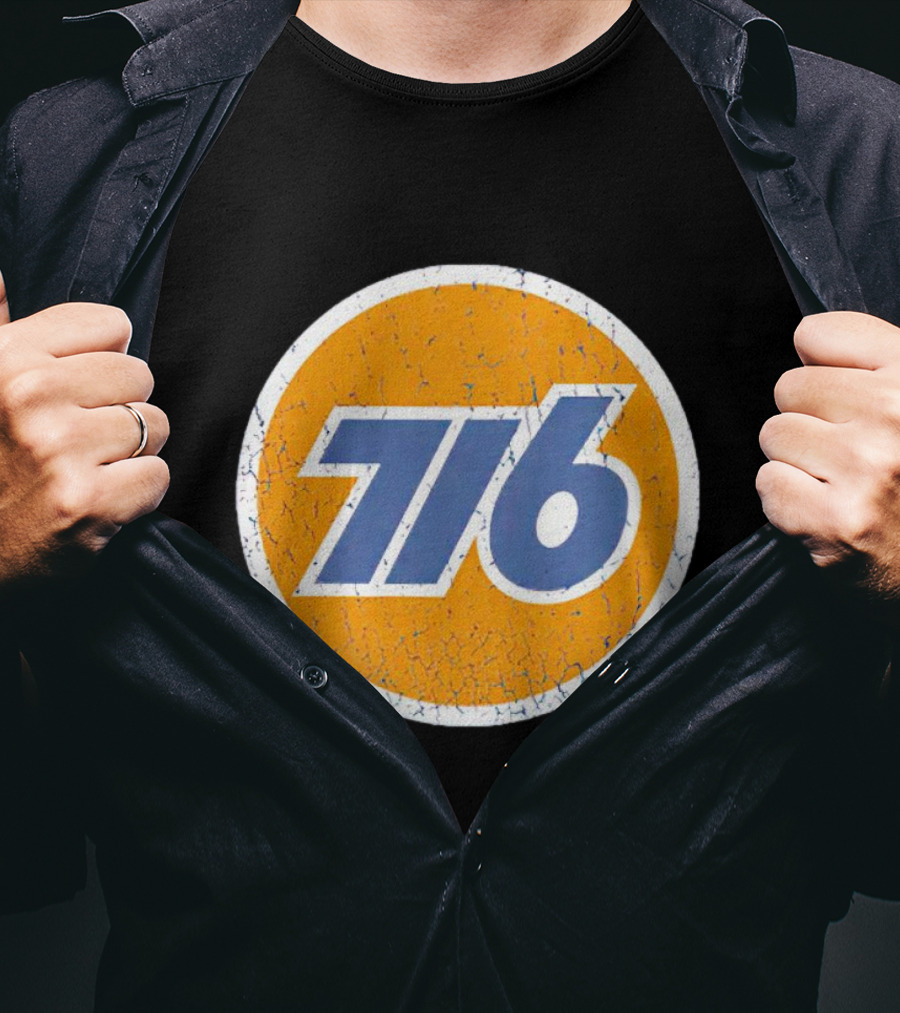 Union 76 Vintage Style 76 Gas Station Iconic T-Shirt