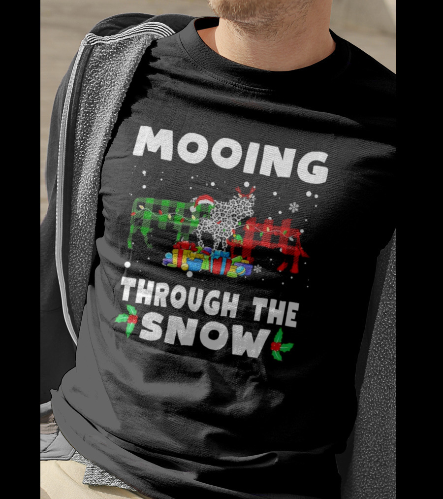 Mooing Through The Snow Christmas Plaid Cows With Presents T-Shirt