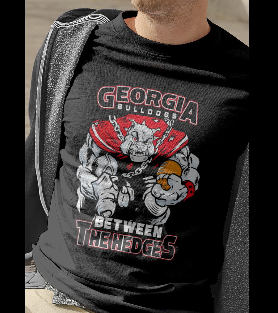 Georgia Bulldogs Between The Hedges Bulldogs Mascot Football T-Shirt