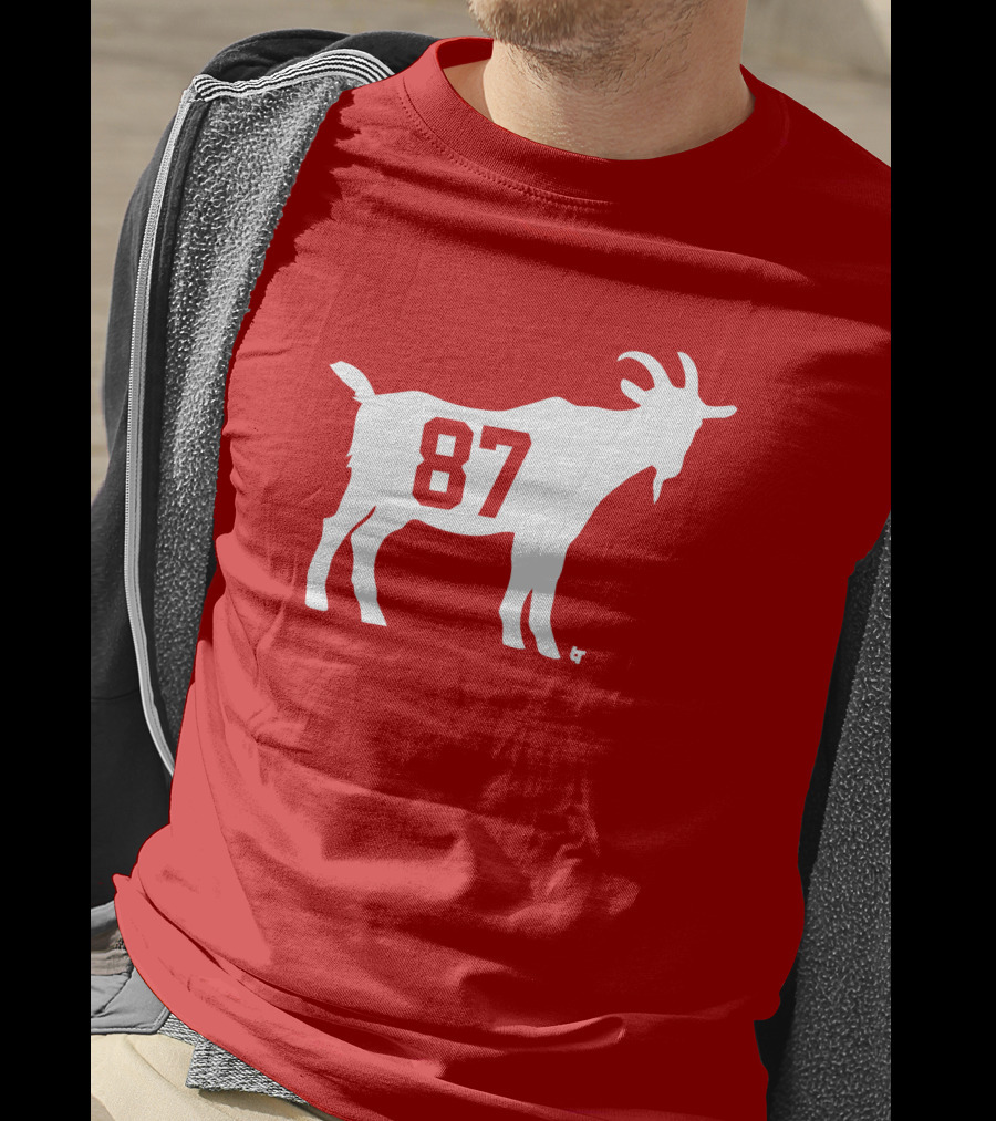 Travis Kelce GOAT 87 Football Legend T-Shirt
