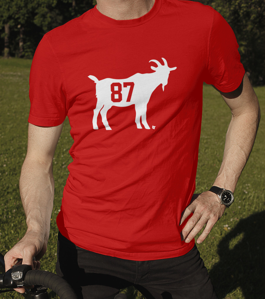 Travis Kelce GOAT 87 Football Legend T-Shirt