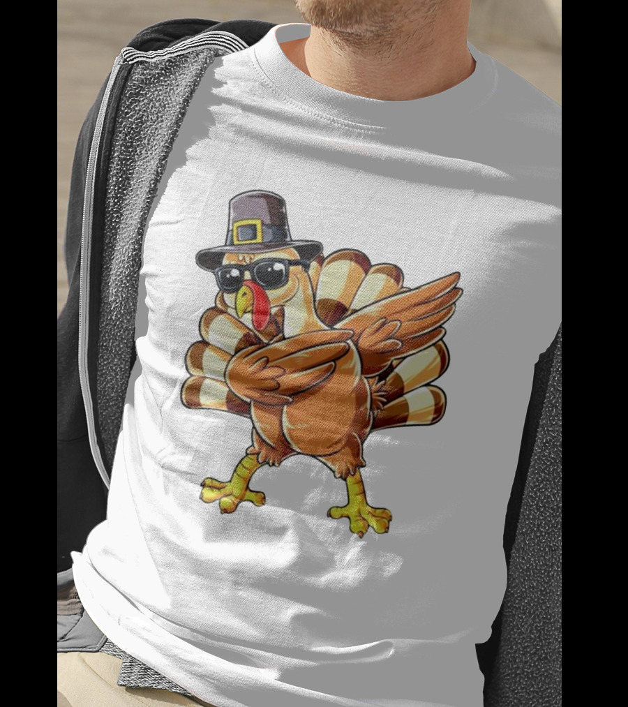 Thanksgiving Turkey Dabbing With Pilgrim Hat And Sunglasses T-Shirt