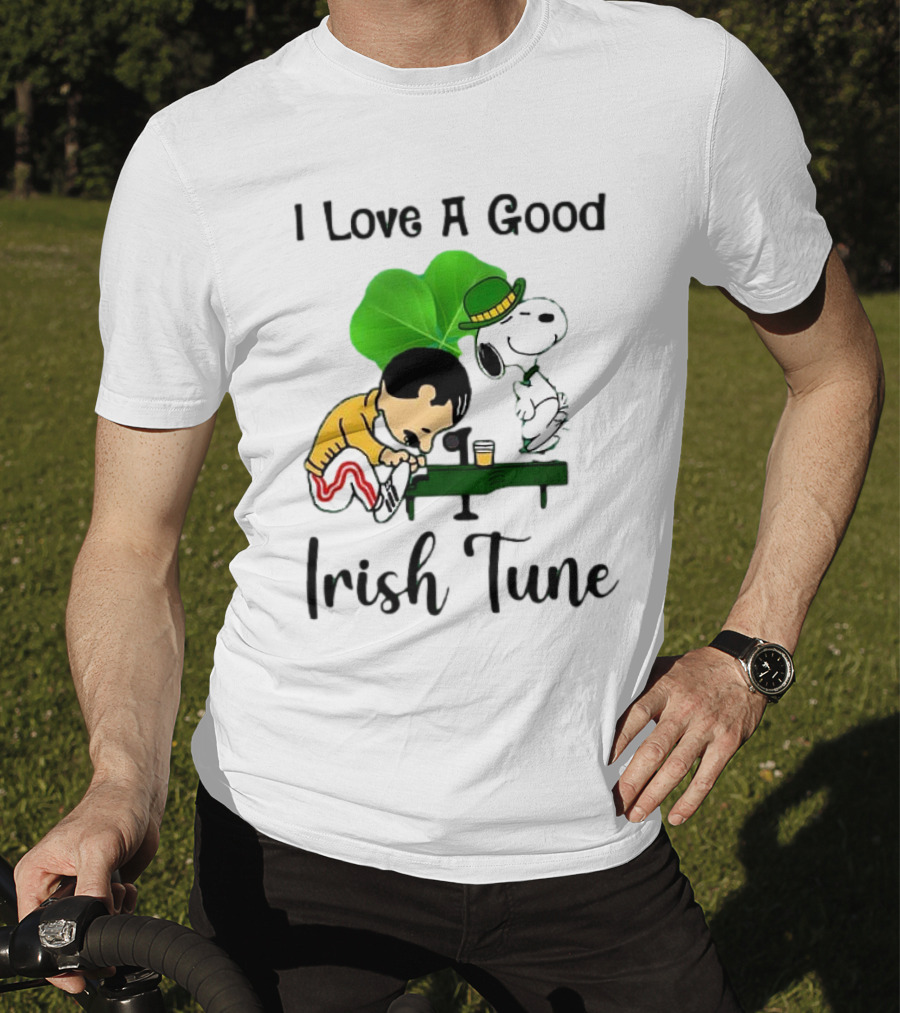 I Love A Good Irish Tune St Patrick Day Snoopy Piano Shamrock T-Shirt