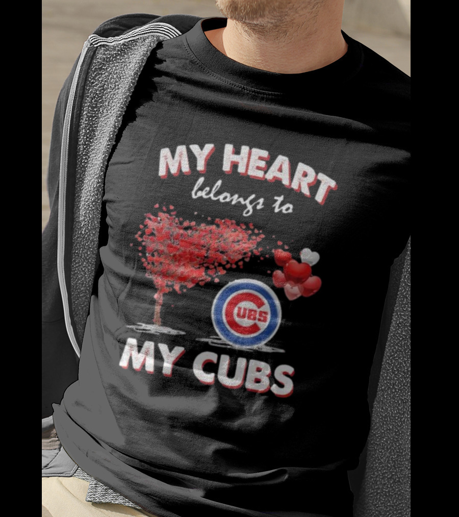 My Heart Belongs To My Cubs Chicago Cubs Love Tree Balloon Hearts T-Shirt