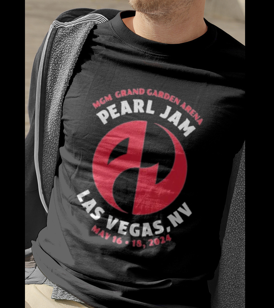 MGM Grand Garden Arena Pearl Jam Las Vegas NV May 16-18 T-Shirt