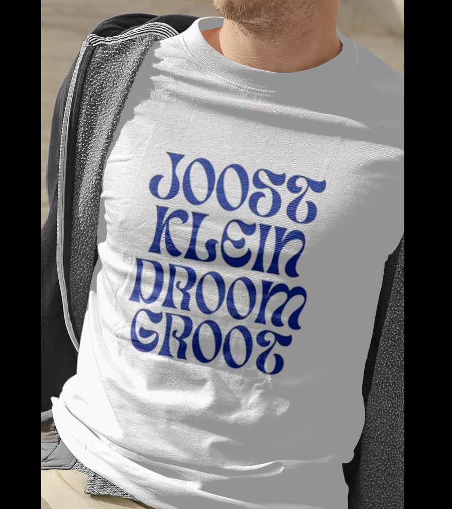 Joost Klein Droom Groot Retro Bold Blue Typography T-Shirt