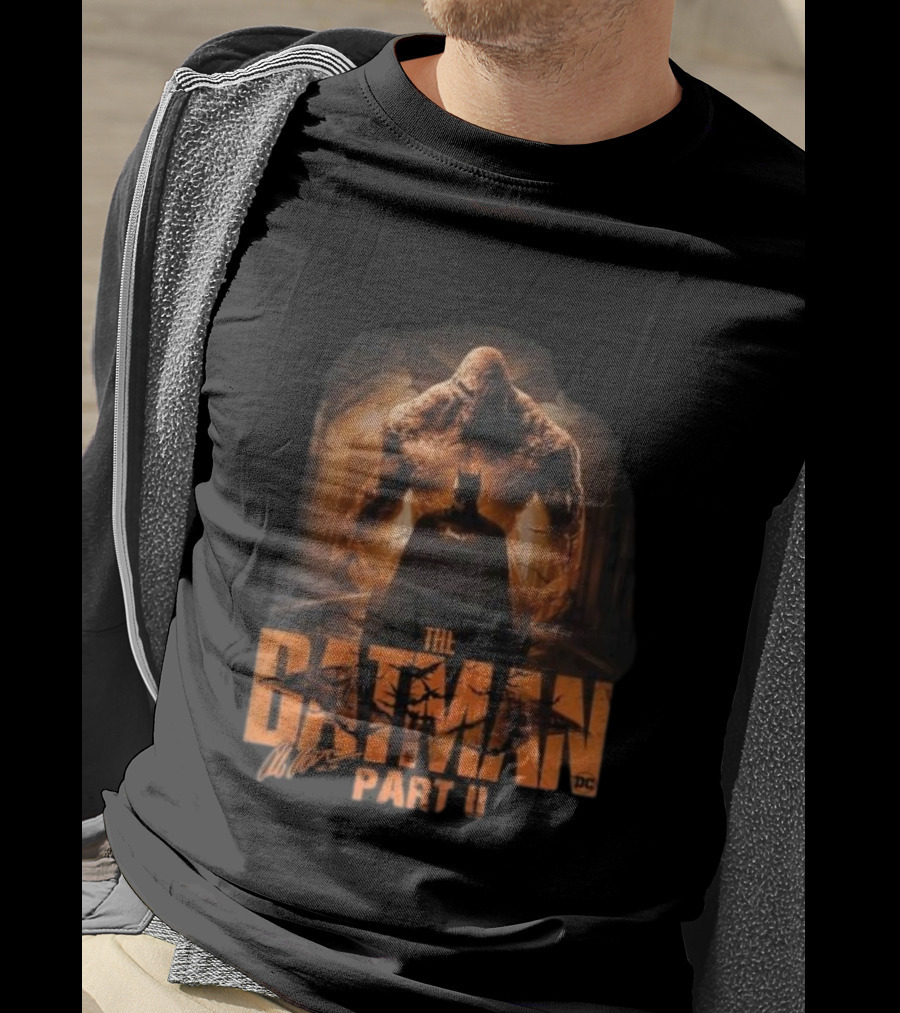 The Batman Part II Gotham City DC Comic Signature Hero T-Shirt