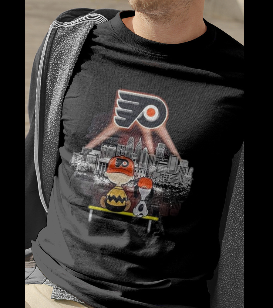 Charlie Brown Snoopy Philadelphia Flyers City Skyline T-Shirt