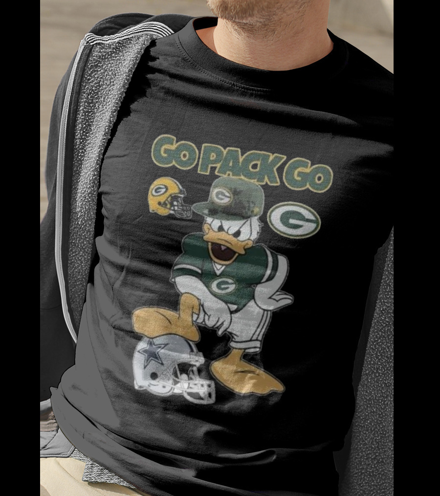 Go Pack Go Donald Duck Green Bay Packers Defeats Dallas Cowboys Helmet T-Shirt