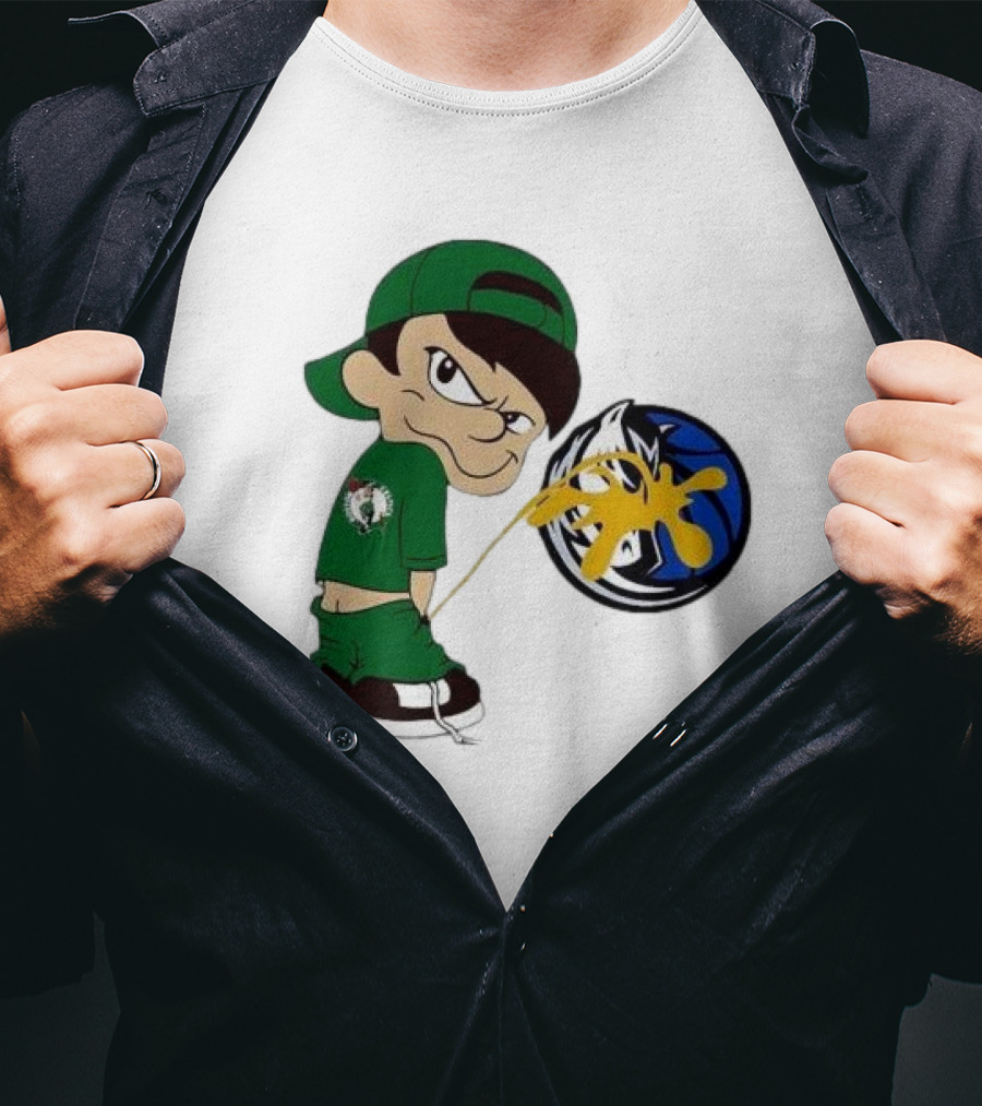 Little Boy Boston Celtics Piss On Dallas Mavericks Logo T-Shirt