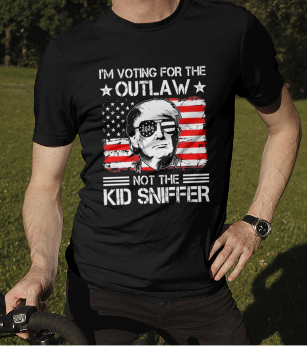I'm Voting For The Outlaw 2024 American Flag Face Not The Kid Sniffer T-Shirt