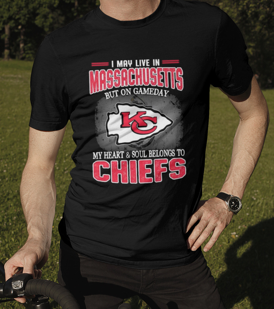 Massachusetts Resident Gameday Loyalty Kansas City Chiefs Heart And Soul T-Shirt