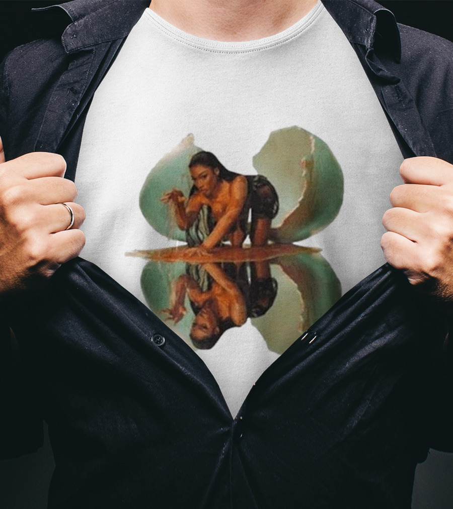 Megantheestallion Megan Sand Hatching Reflection Image T-Shirt