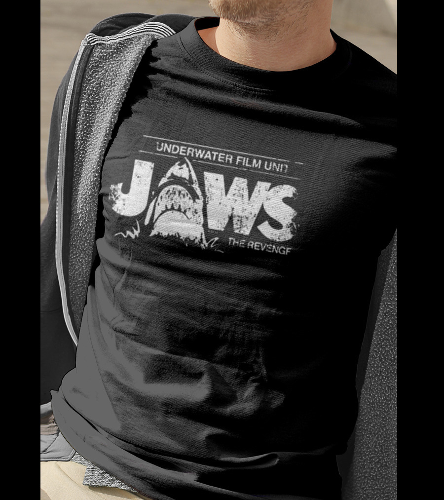 Jaws The Revenge Underwater Film Unit Frightrags T-Shirt
