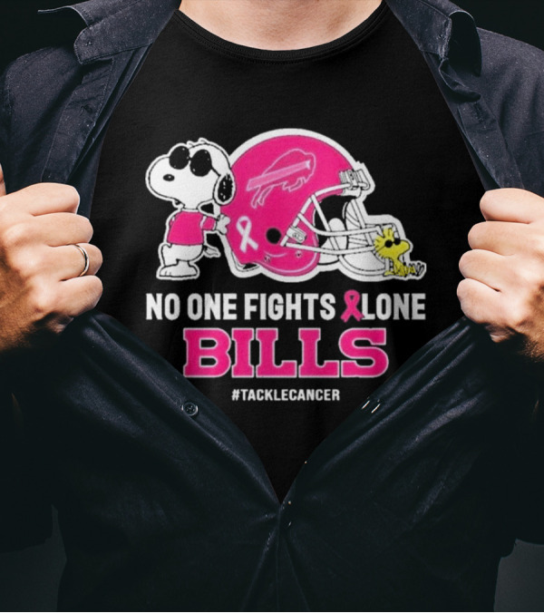 Snoopy And Woodstock No One Fights Alone Buffalo Bills #TackleCancer T-Shirt
