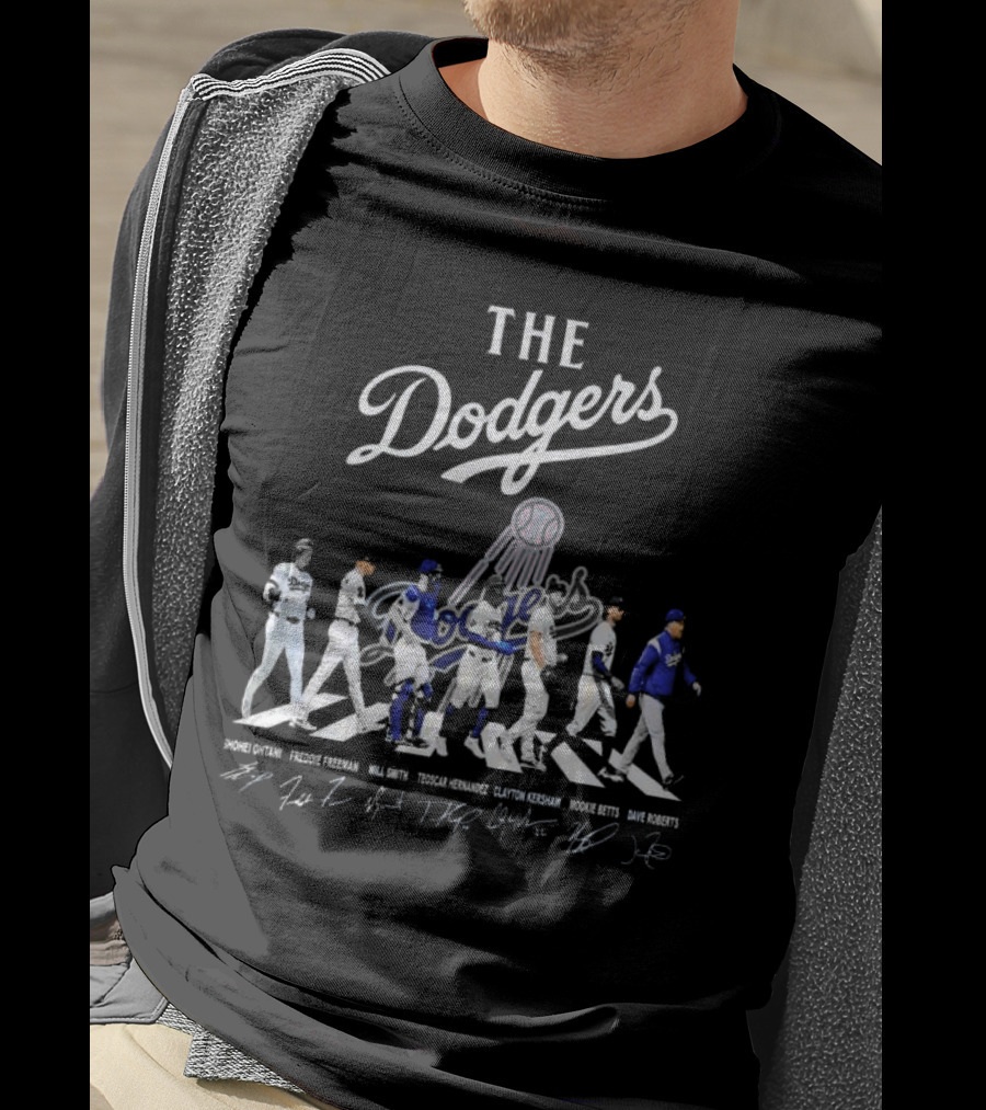 The Dodgers Shohei Ohtani Freddie Freeman Will Smith Trayce Thompson Clayton Kershaw Mookie Betts Dave Roberts Signatures T-Shirt