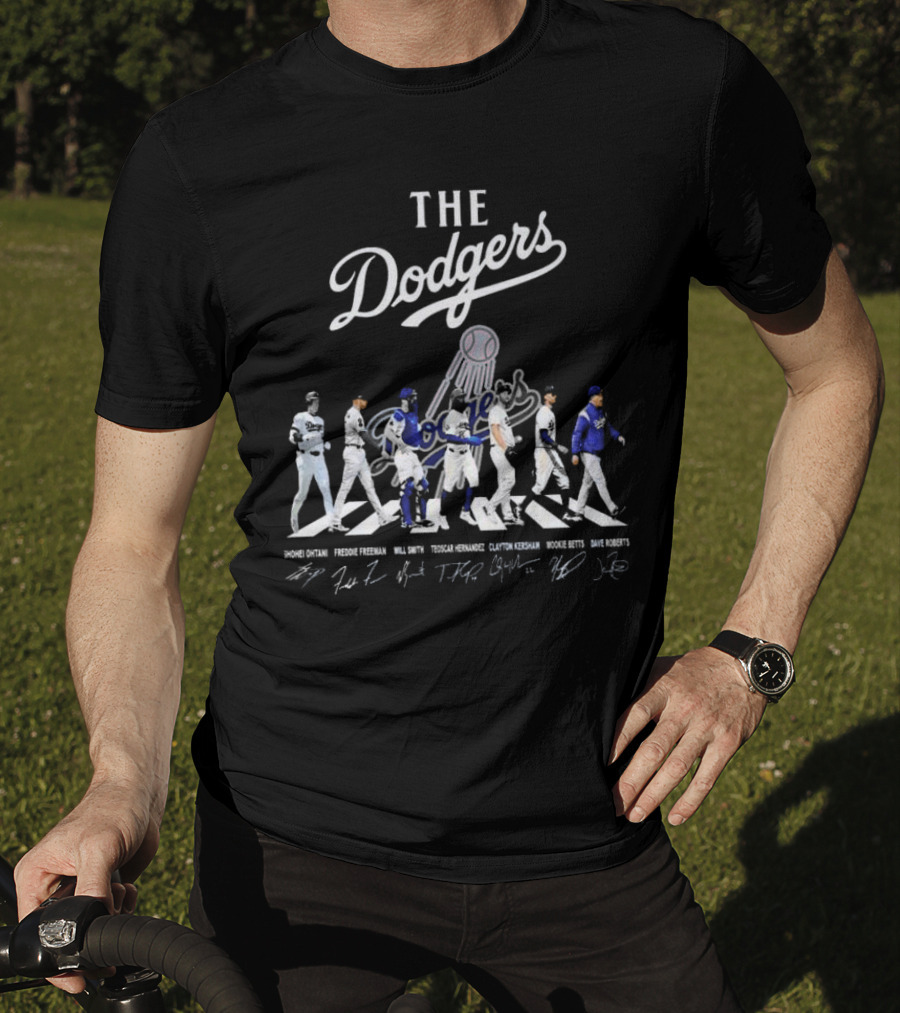 The Dodgers Shohei Ohtani Freddie Freeman Will Smith Trayce Thompson Clayton Kershaw Mookie Betts Dave Roberts Signatures T-Shirt
