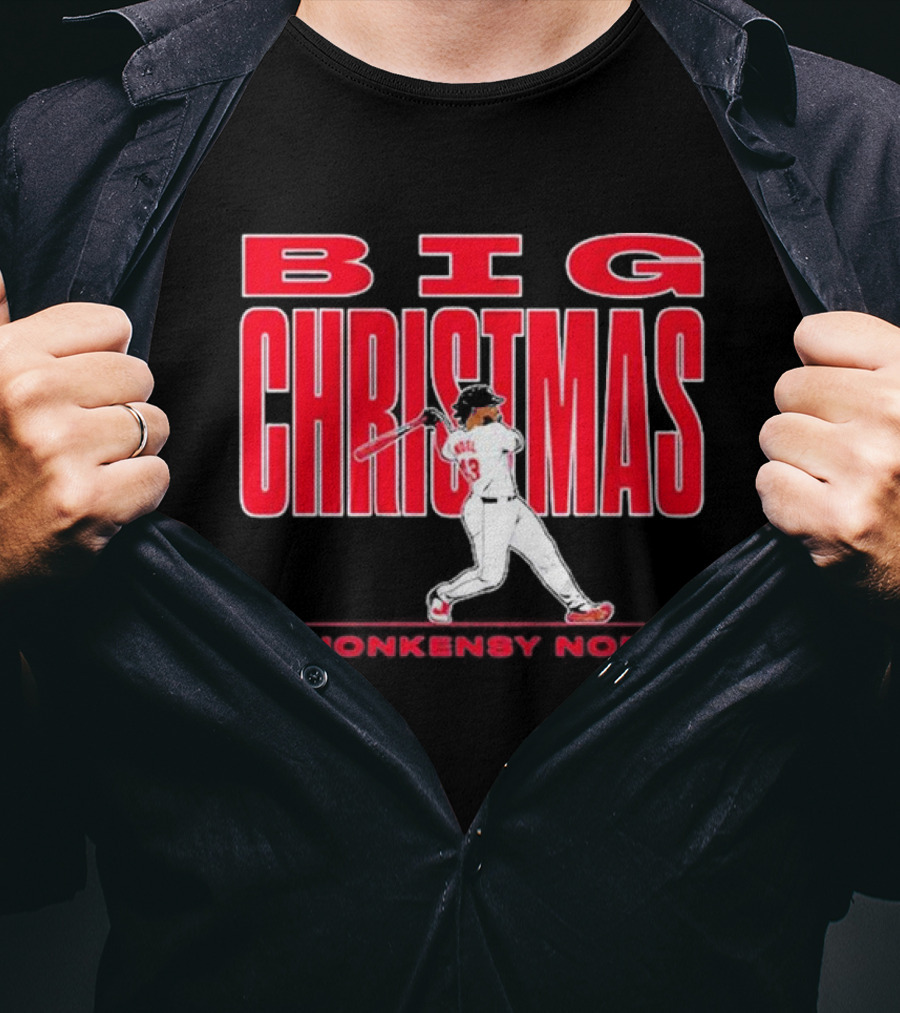 Jhonkensy Noel Big Christmas Baseball Player Swing T-Shirt