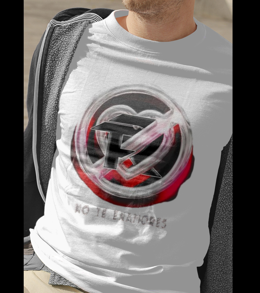 No Te Enamores Fuerza Logo Heart T-Shirt