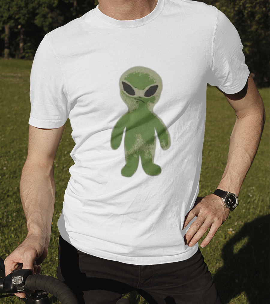 The8 Hoodhood Alien Overfit Half Green Character T-Shirt