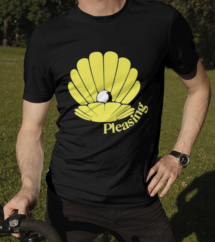 Pleasing Clam Yellow Shell With Pearl T-Shirt