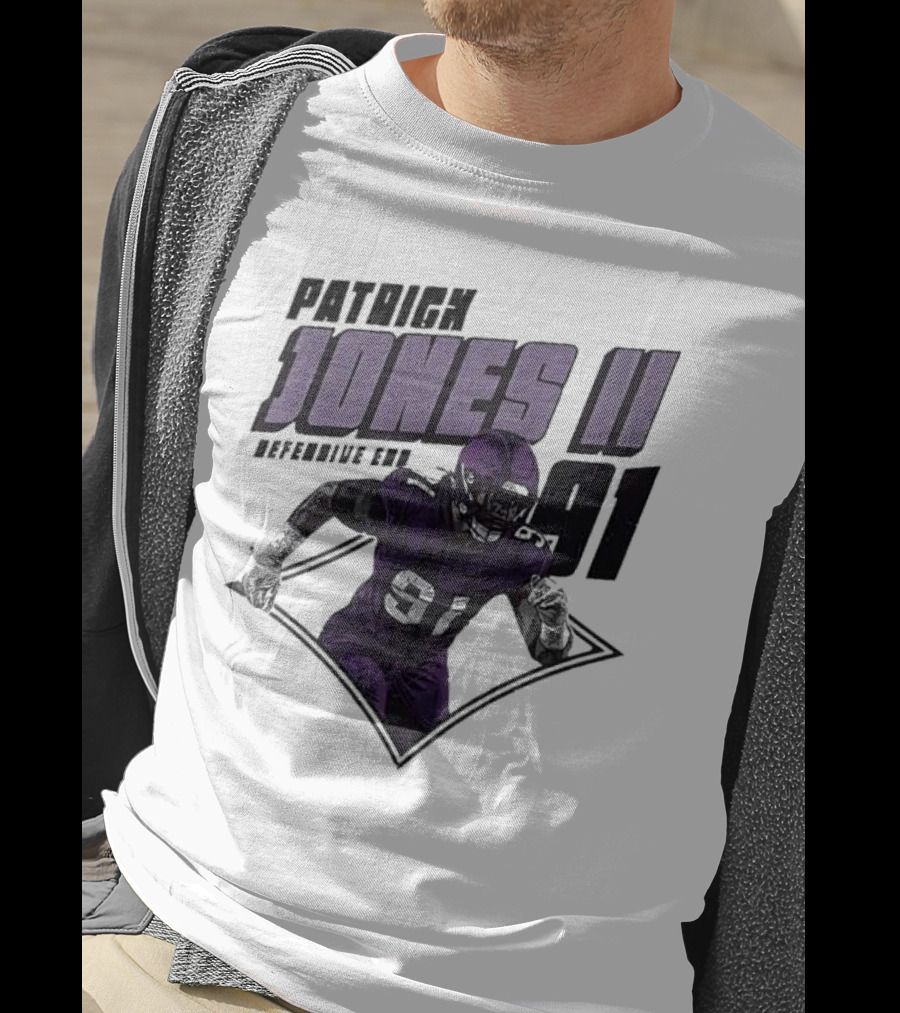 Patrick Jones II Minnesota Defensive End 91 T-Shirt