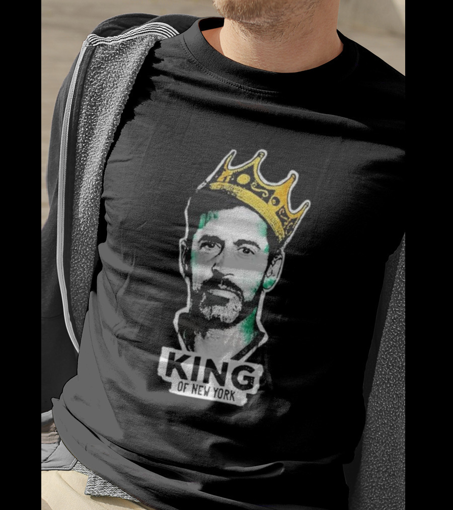 Aaron Rodgers King Of New York Wearing Crown T-Shirt