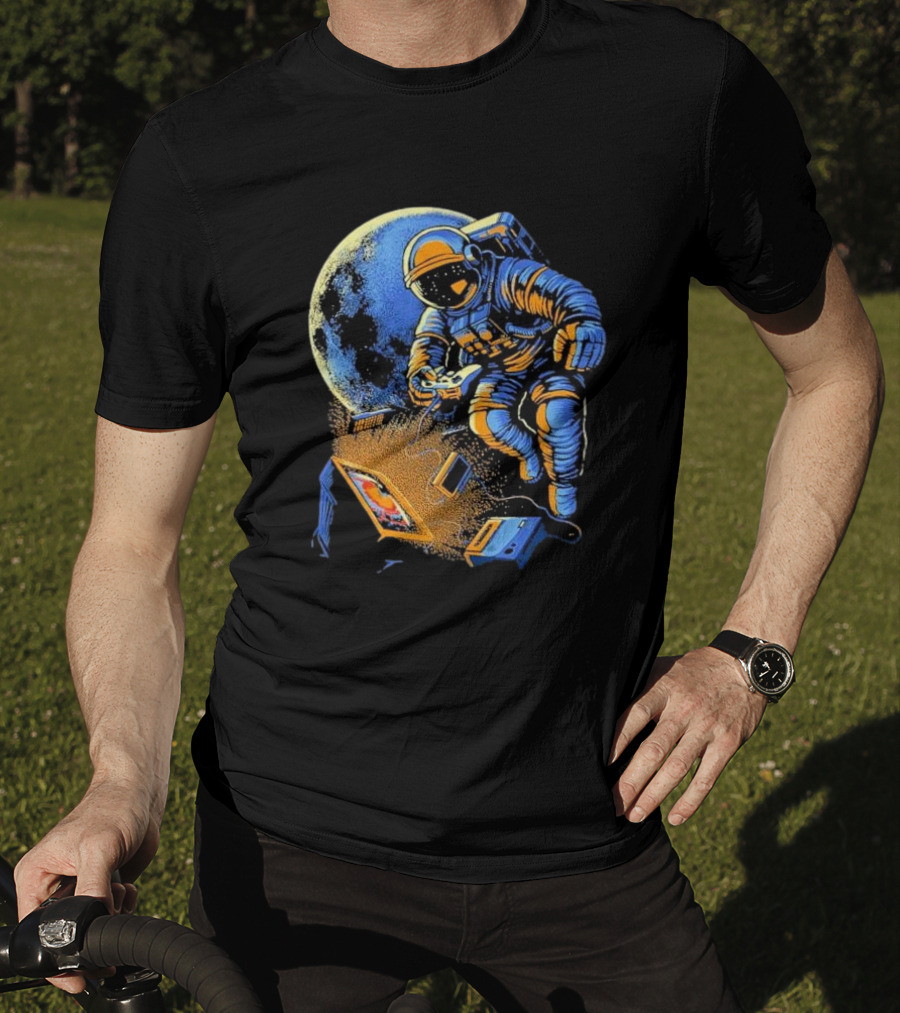 Space Arcade Astronaut Gamer Adventure Intotheam T-Shirt
