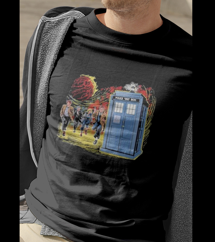 Police Public Box Time Travel Sci-fi Comics Chase With Doctor And Companions T-Shirt