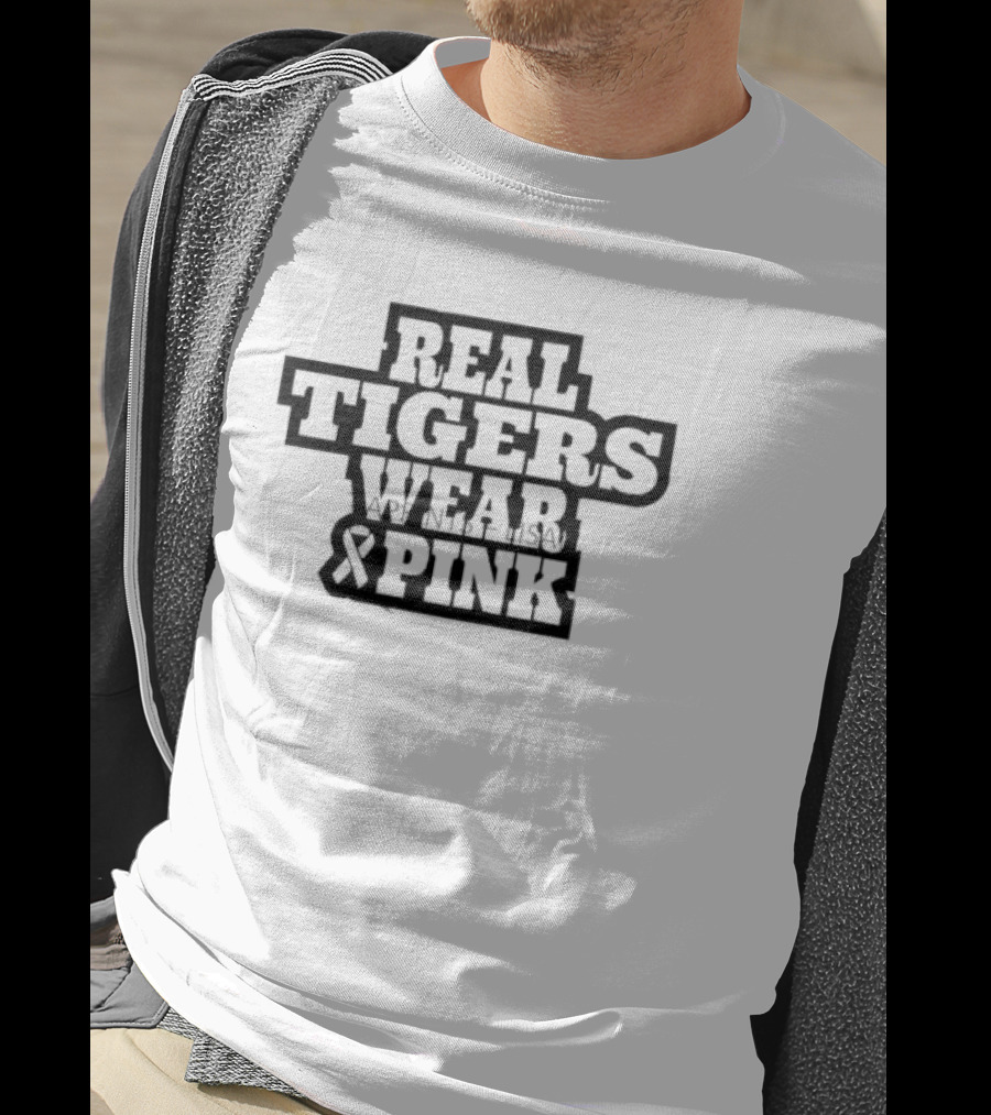Real Tigers Wear Pink Breast Cancer Awareness October Detroit Tiger T-Shirt
