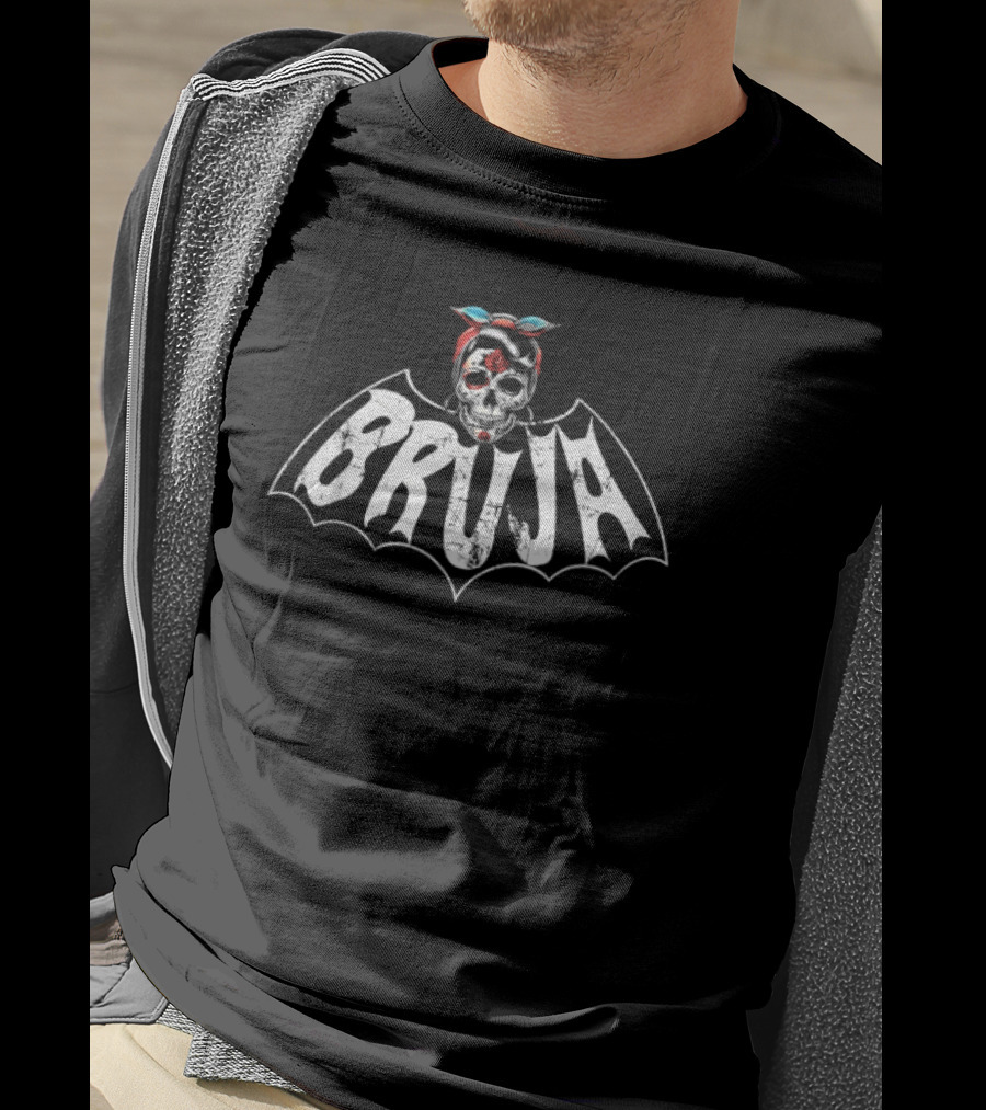 Bruja Skull Bandana Vintage Bat T-Shirt