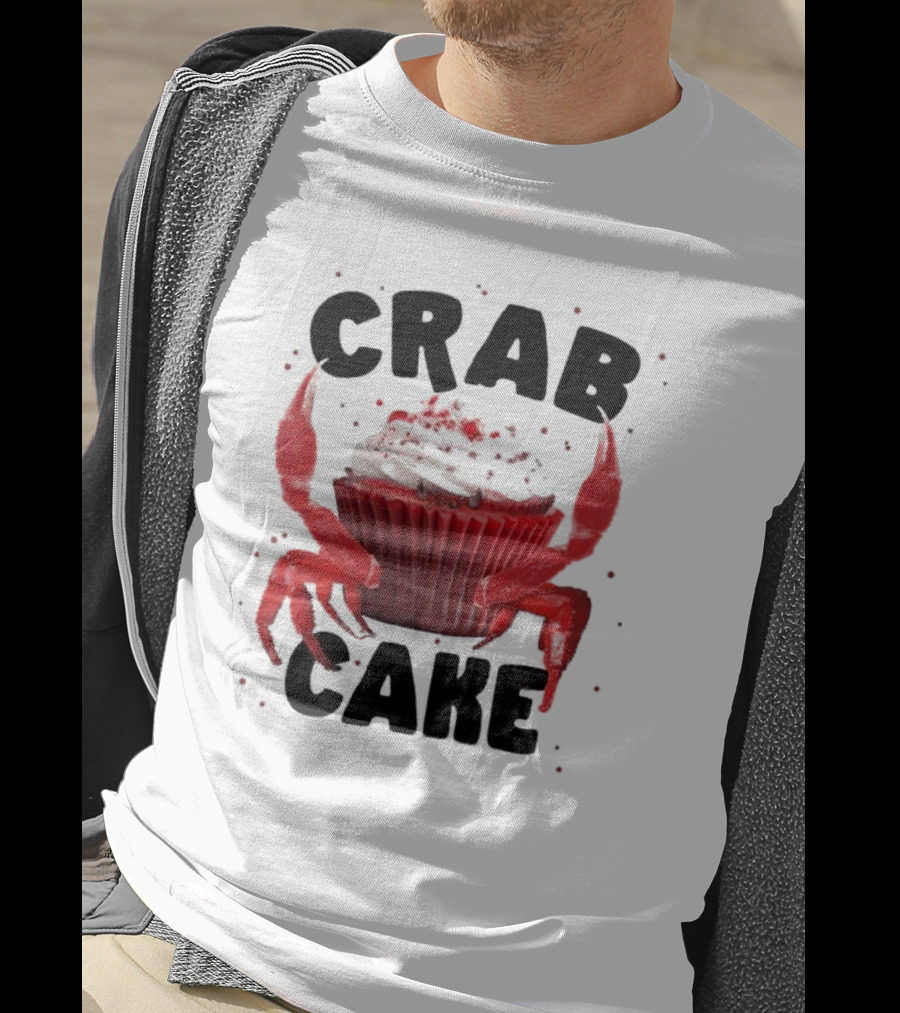 CRAB CAKE Strawberry Cream Cupcake T-Shirt