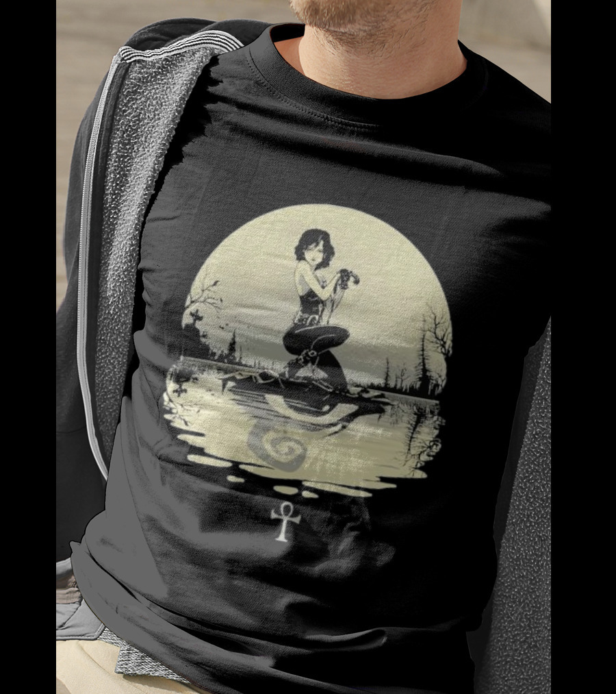 The Sandman Death Ankh Reflected In Moonlit Water Scene T-Shirt
