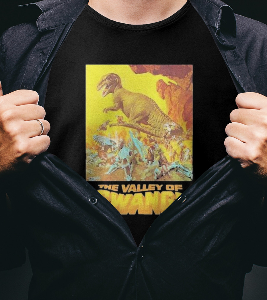 The Valley Of Gwangi Dinosaur Adventure Scene T-Shirt