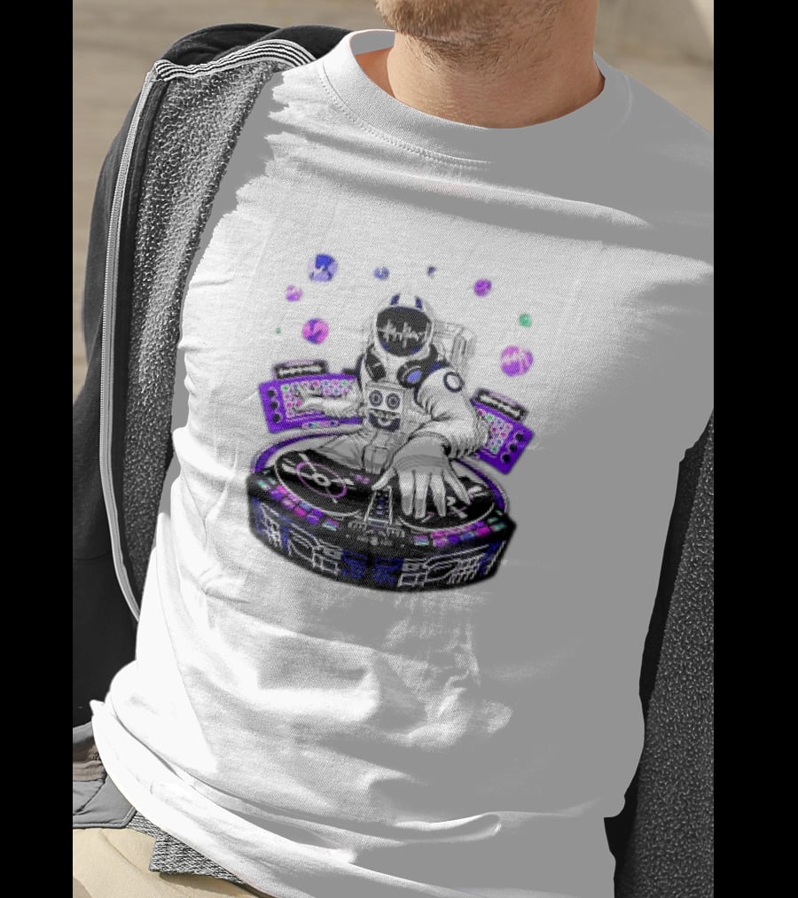 Astronaut Psychedelic DJ Psytrance Techno EDM Festival Space Music Bubbles T-Shirt