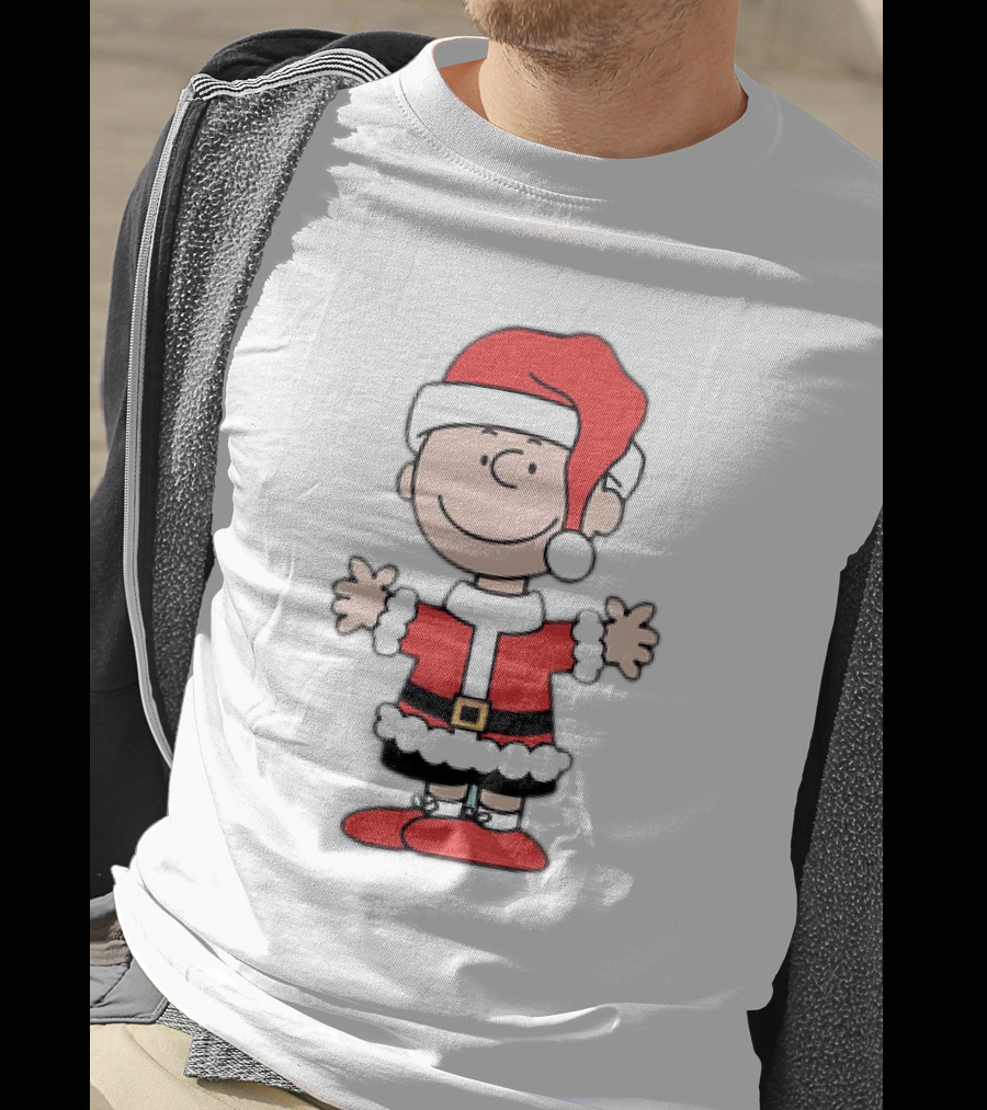 Charlie Brown Peanuts Christmas Santa Hat Holiday T-Shirt