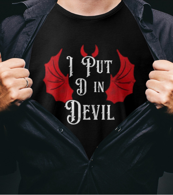 I Put The D In Devil Halloween Matching Couple Costume With Red Devil Wings And Horns T-Shirt