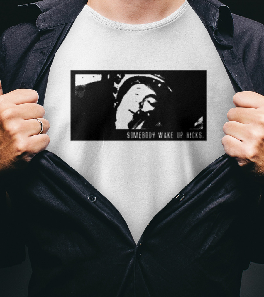 Aliens Somebody Wake Up Hicks Scene T-Shirt