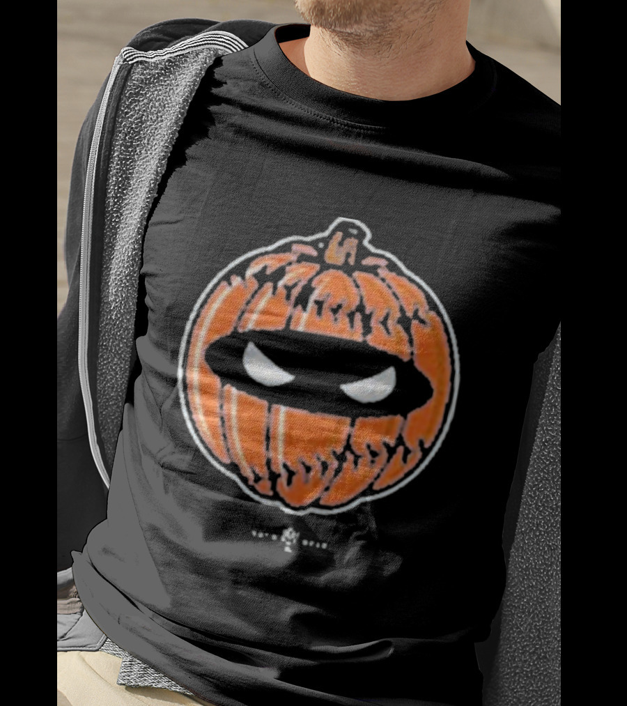 Pitching Ninja Playoff Pumpkin Jack-O'-Lantern Eyes T-Shirt