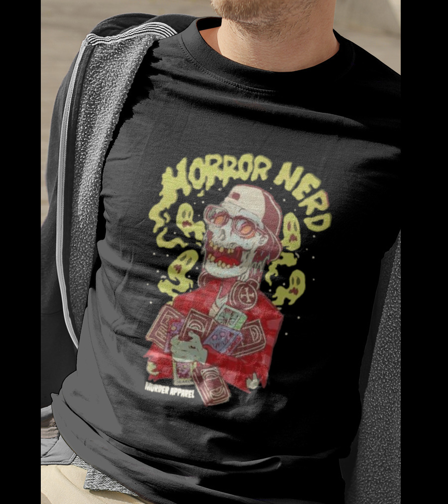 Horror Nerd Zombie Holding Comics Murder T-Shirt