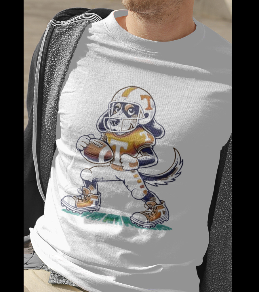 Tennessee Vols Smokey Dog Mascot Football Player T-Shirt